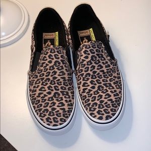 Leopard Vans